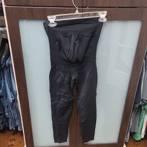 Black High-Waisted Maternity Leggings